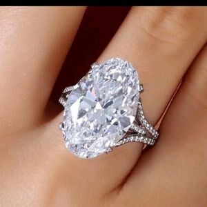 Dazzling 925 Silver Women's Ring with Accent Setting - Size in Photo